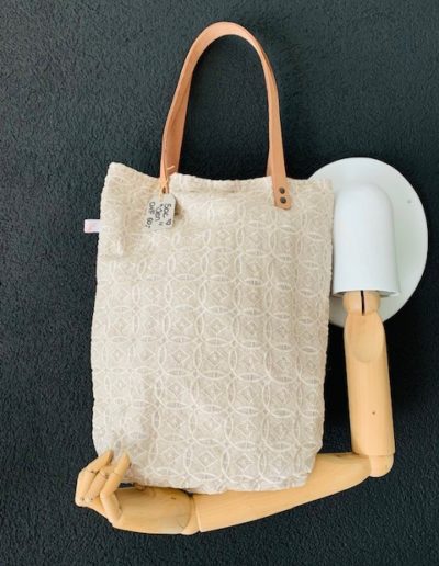 Sacs fait main, artisanat local, beaux sacs, Blonay, Lovelyloup, cuir