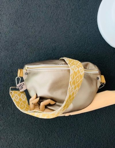sac vegan, cuir vegan, fait main, artiste, artisanat, local, sac vintage, sac banane