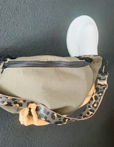 LovelyLoup similicuir sac banane beau original unique végan fait main, artisanal